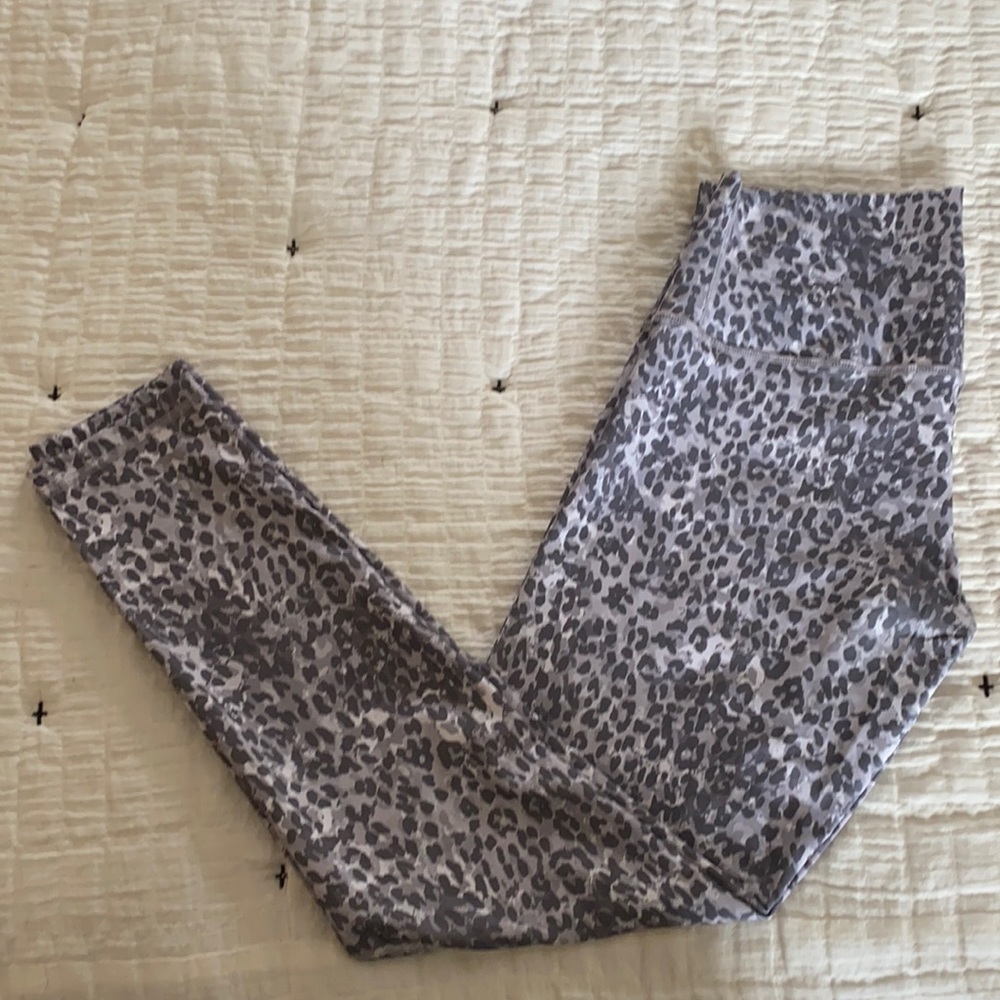 DYI Snow Leopard Leggings